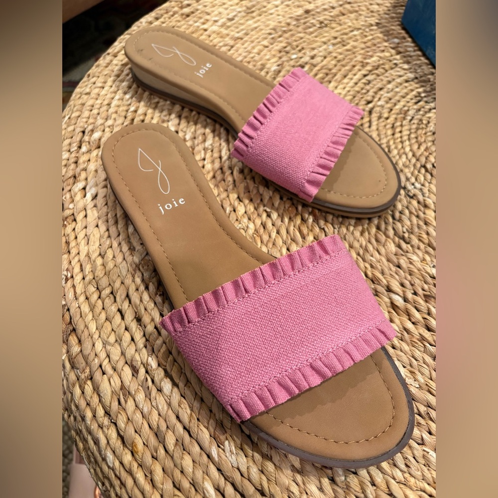 Jodie Eidel slip on ruffle sandal 8.5
